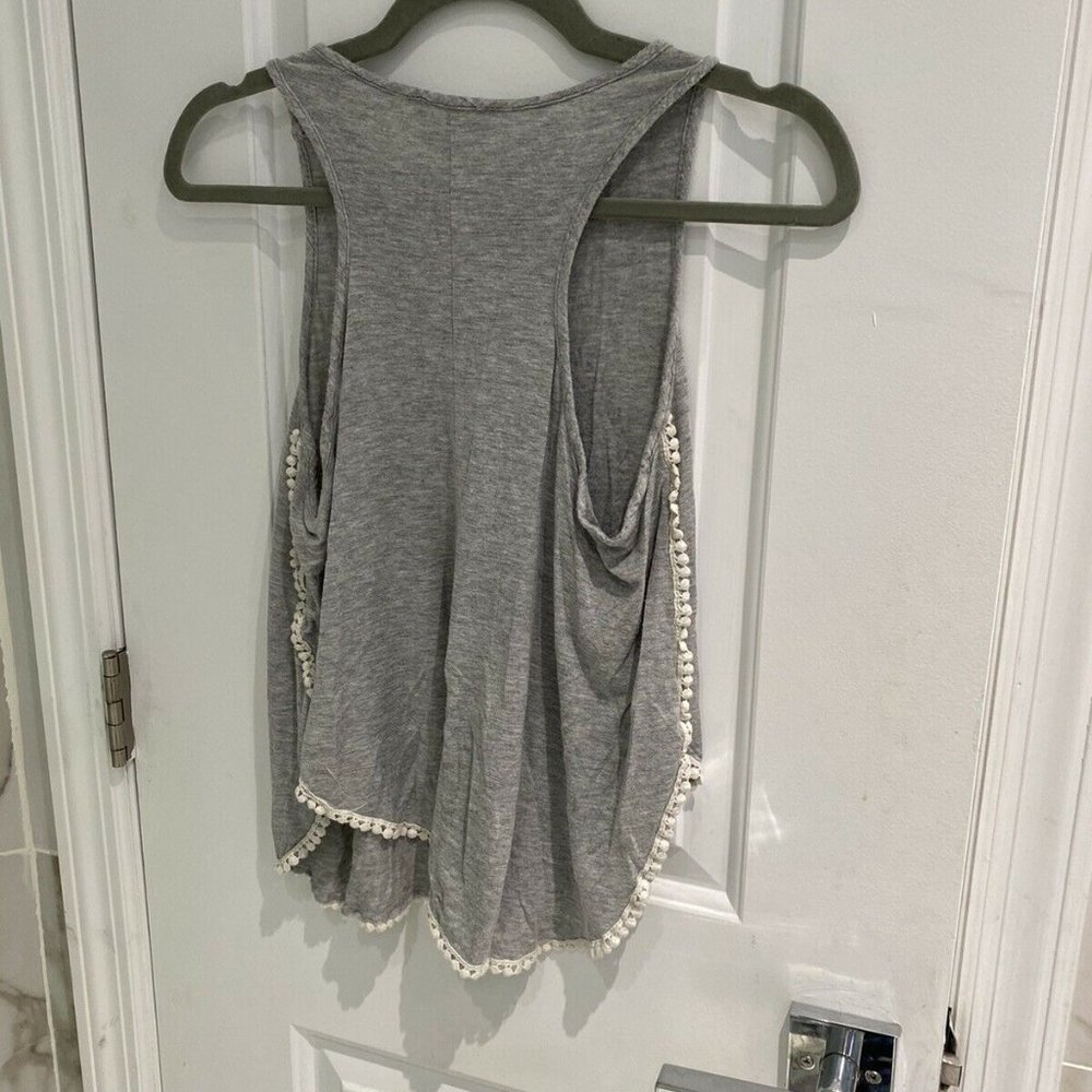 Threads Studio Grey California Tank Top Size Small - Picture 10 of 11